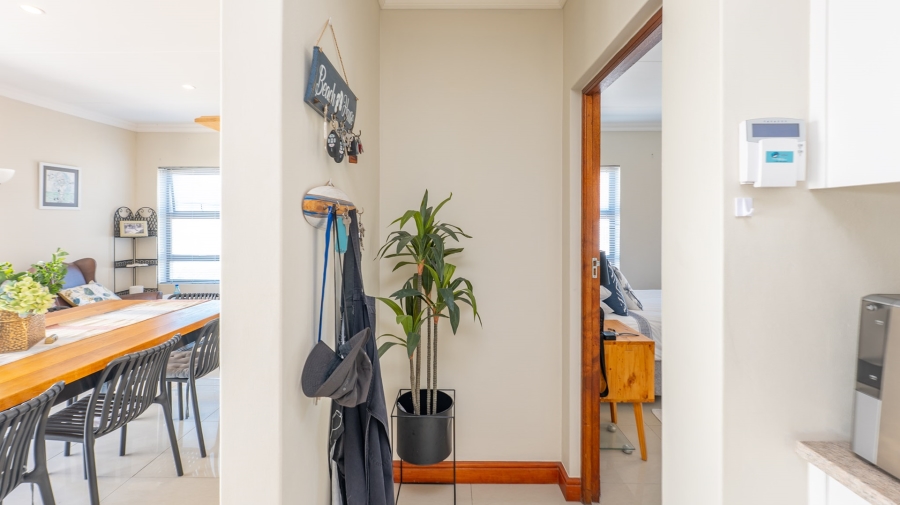 3 Bedroom Property for Sale in Struisbaai Western Cape